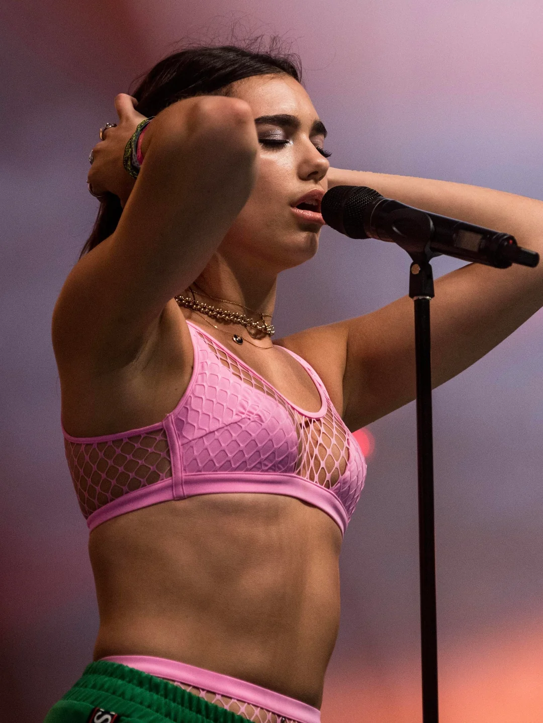 Dua Lipa armpit picture